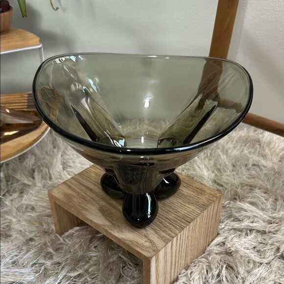 Vintage Viking Glass Mid Century Modern Style Three Footed Glass Bowl - Picture 1 of 17
